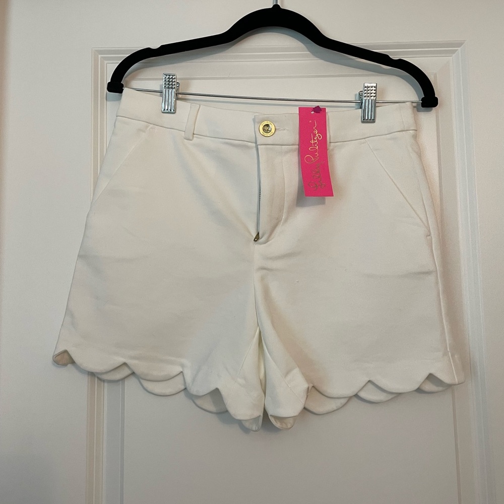 Scalloped Lilly Pulitzer shorts